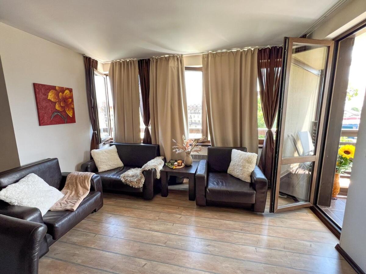 Alpine Lodge Chalet In Bansko