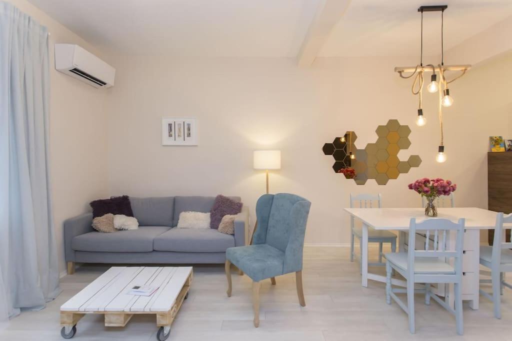 Graf Ignatiev Central Apartment