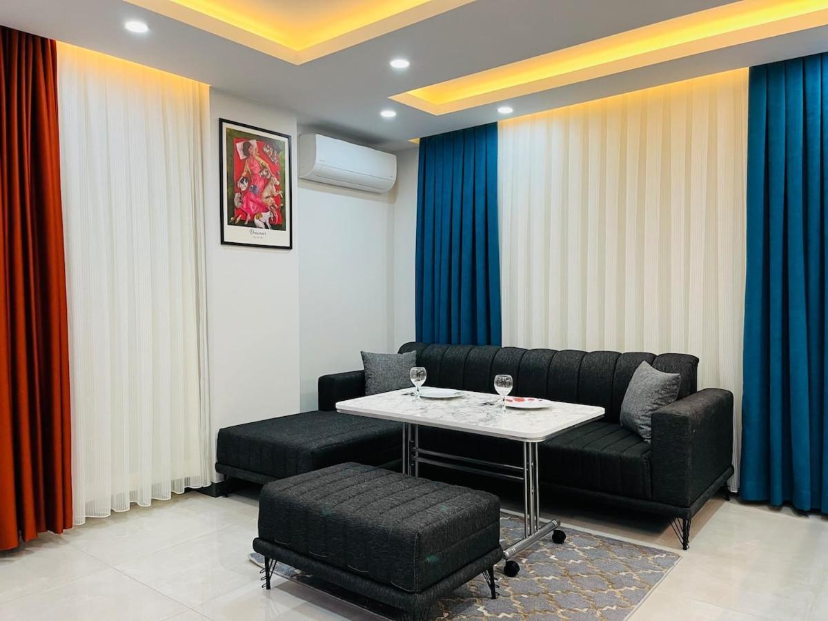 4 Custom Design Fast Wifi Central