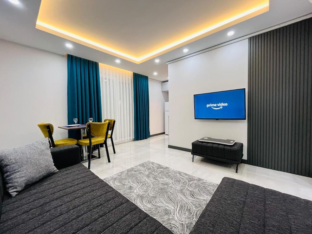 6 Centrally Located Spacious & Air Conditioned 1 Plus 1 Apartment