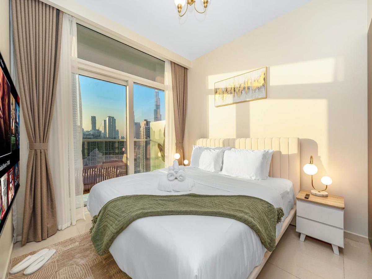 Charming & Cozy 1br Burj Khalifa Skyline View