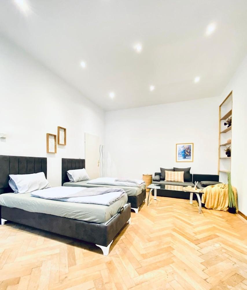 Bright & Spacious 2br Flat Westbahnhof