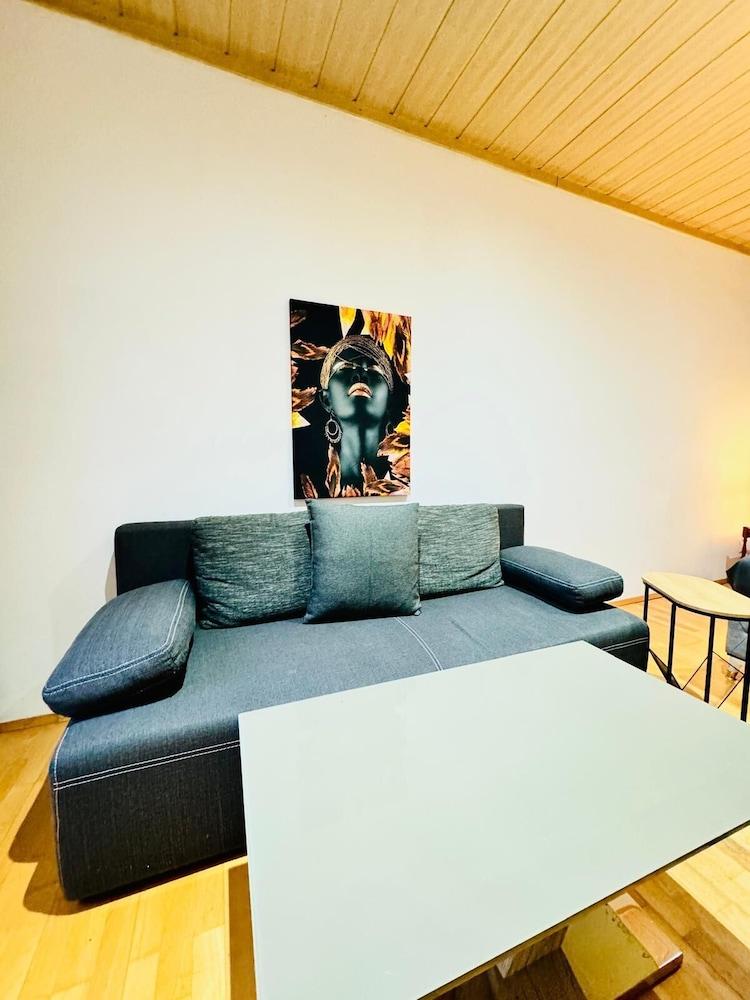 Comfortable 4br Apt For 12 Fac Platz