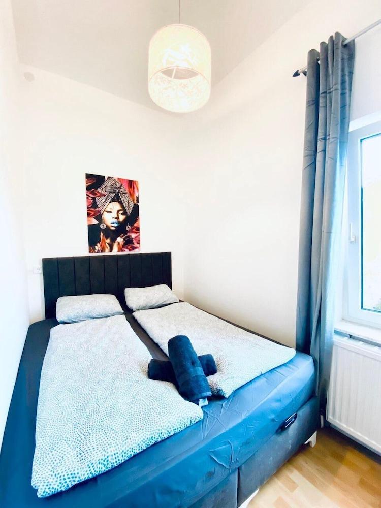 Budget Friendly 4 Br Apt For Groups