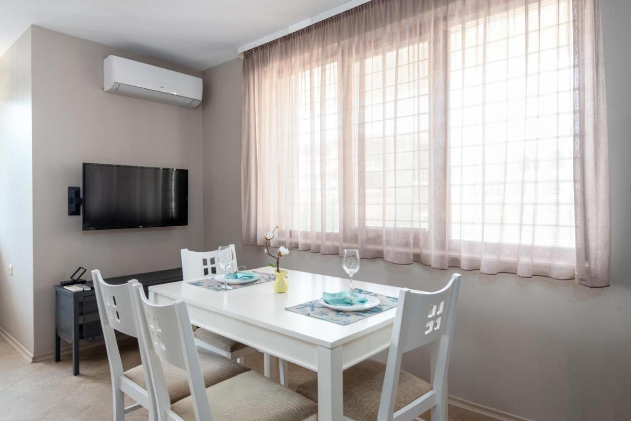 Cosy Studio Sea Horse