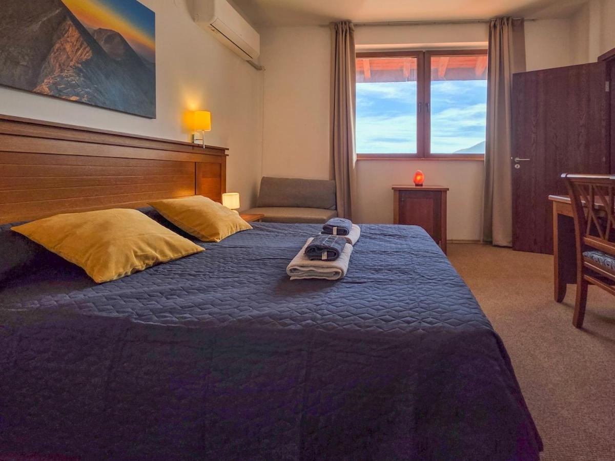 Edel View! 1br Ap With Top Mountain View In Bansko