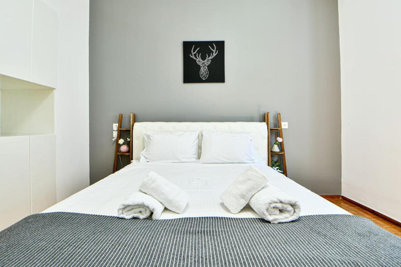 Cozy Flat In Central Athens Iris