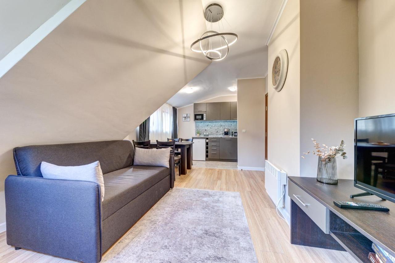 Top Floor Ski-in Stay