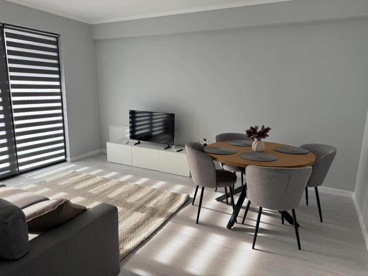 New Building 2 Room Modern Apartment