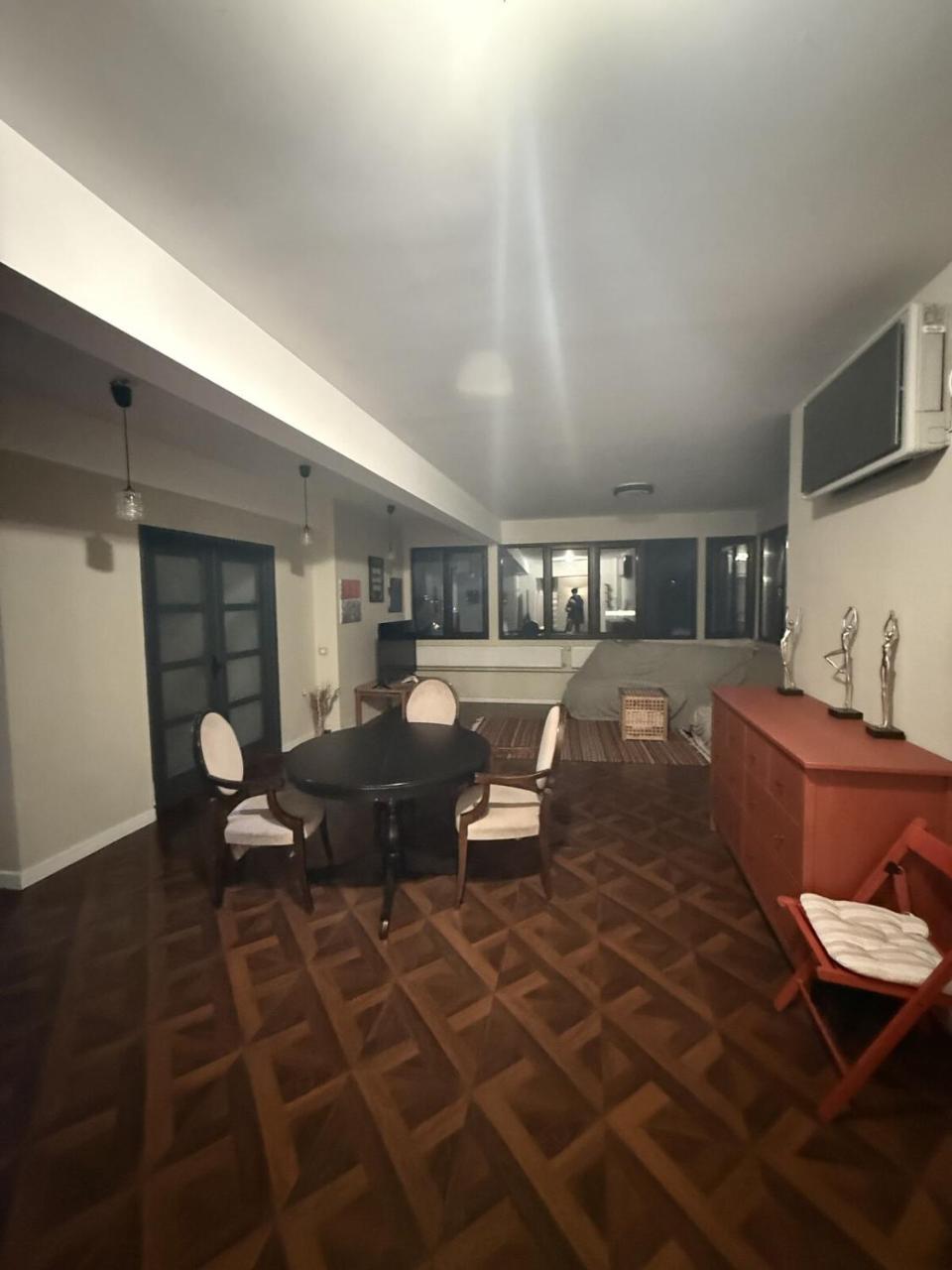 Central Sunlight 2 Bedroom Residence