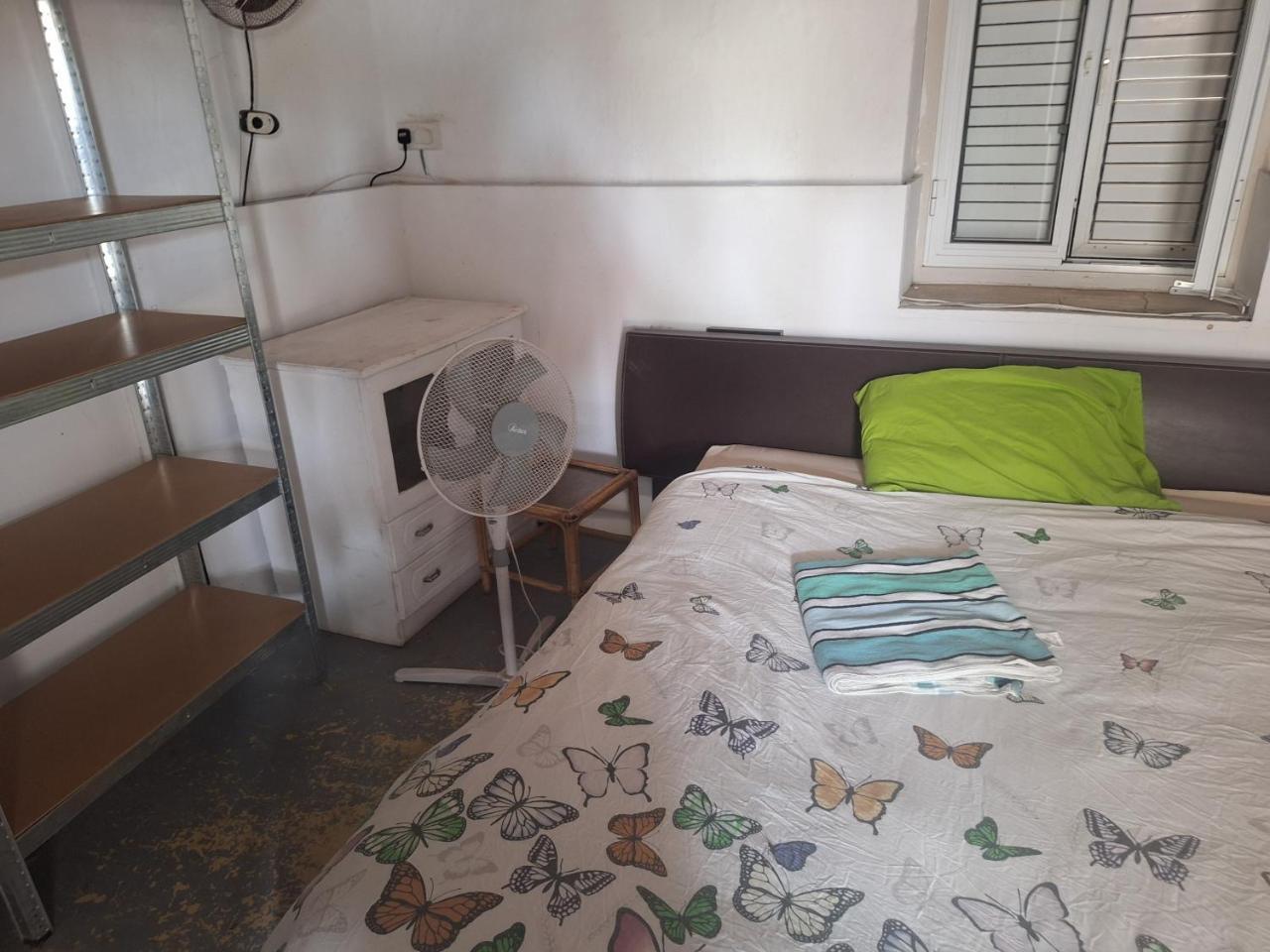 Room With Private Entrance From Outside, Traditional House