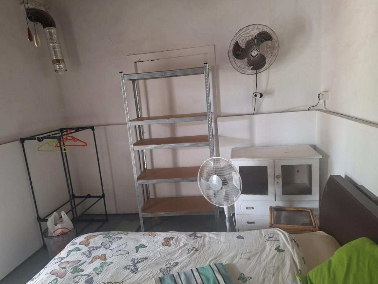 Room With Private Entrance From Outside, Traditional House