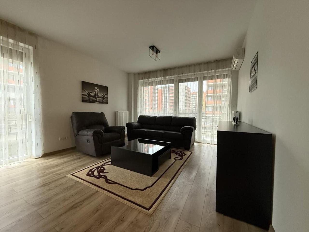 Flightdeck Apartment