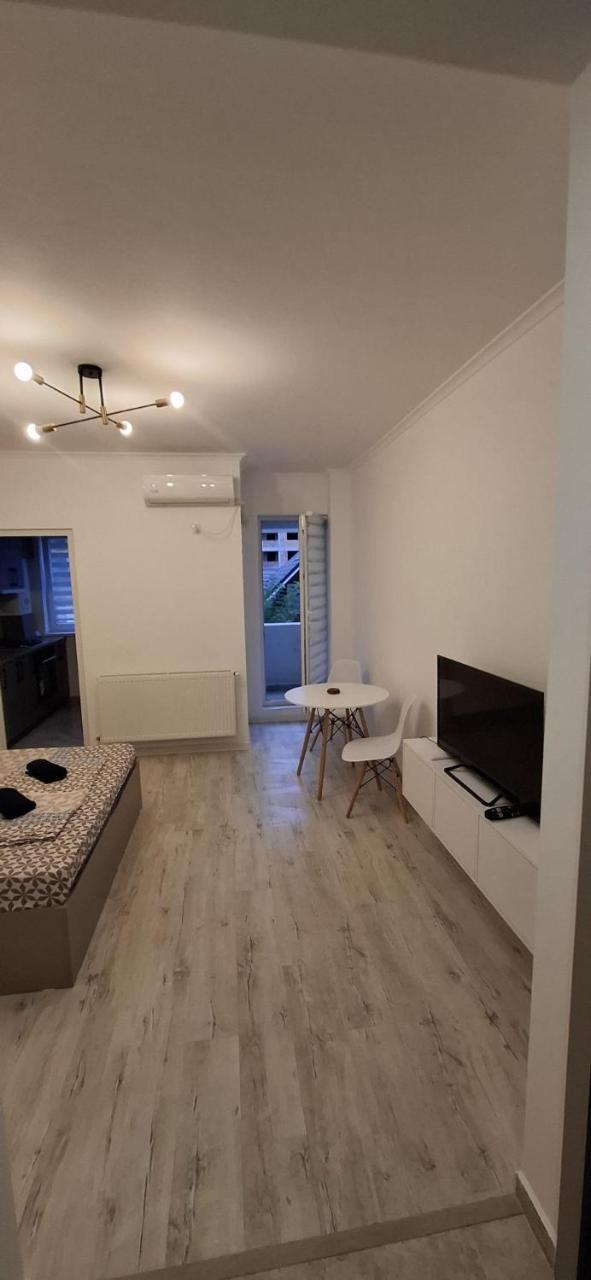 Anghel House Militari Residence