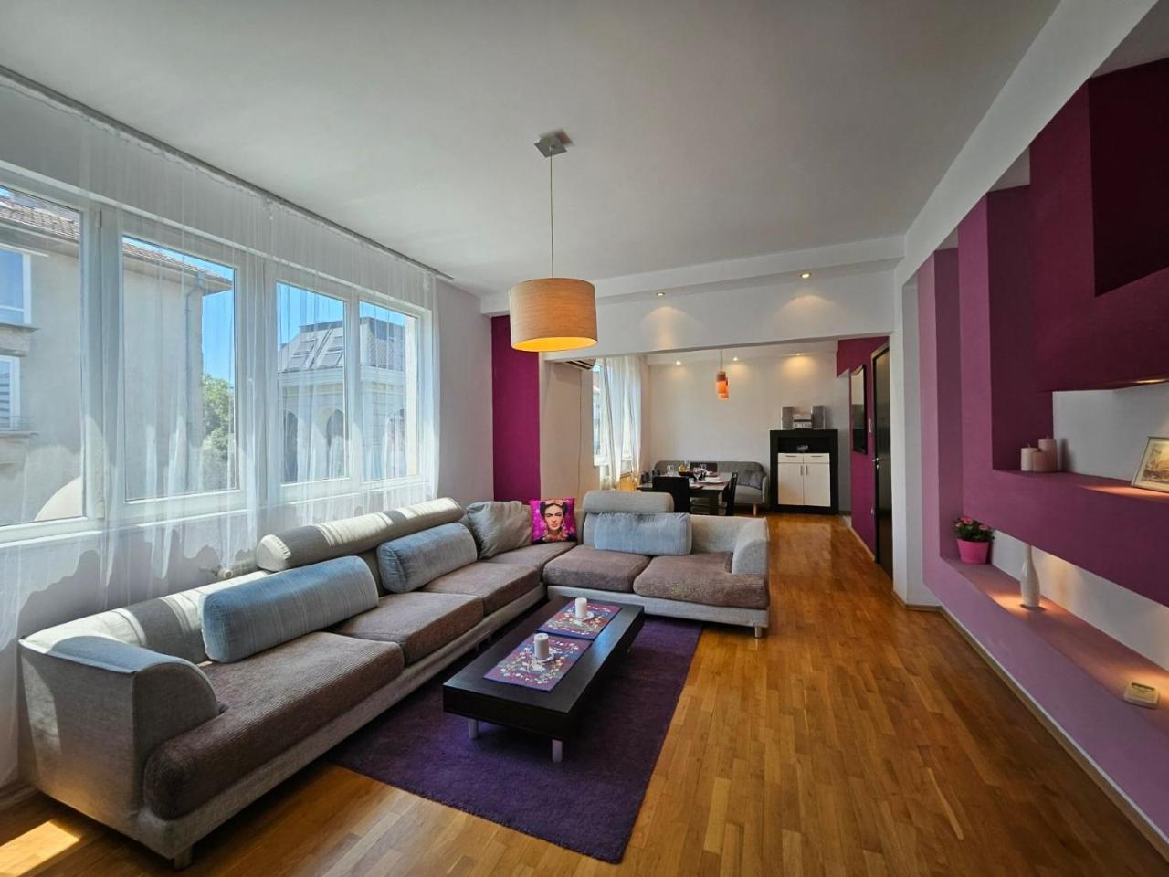 Simply The Best Vitosha Blvd