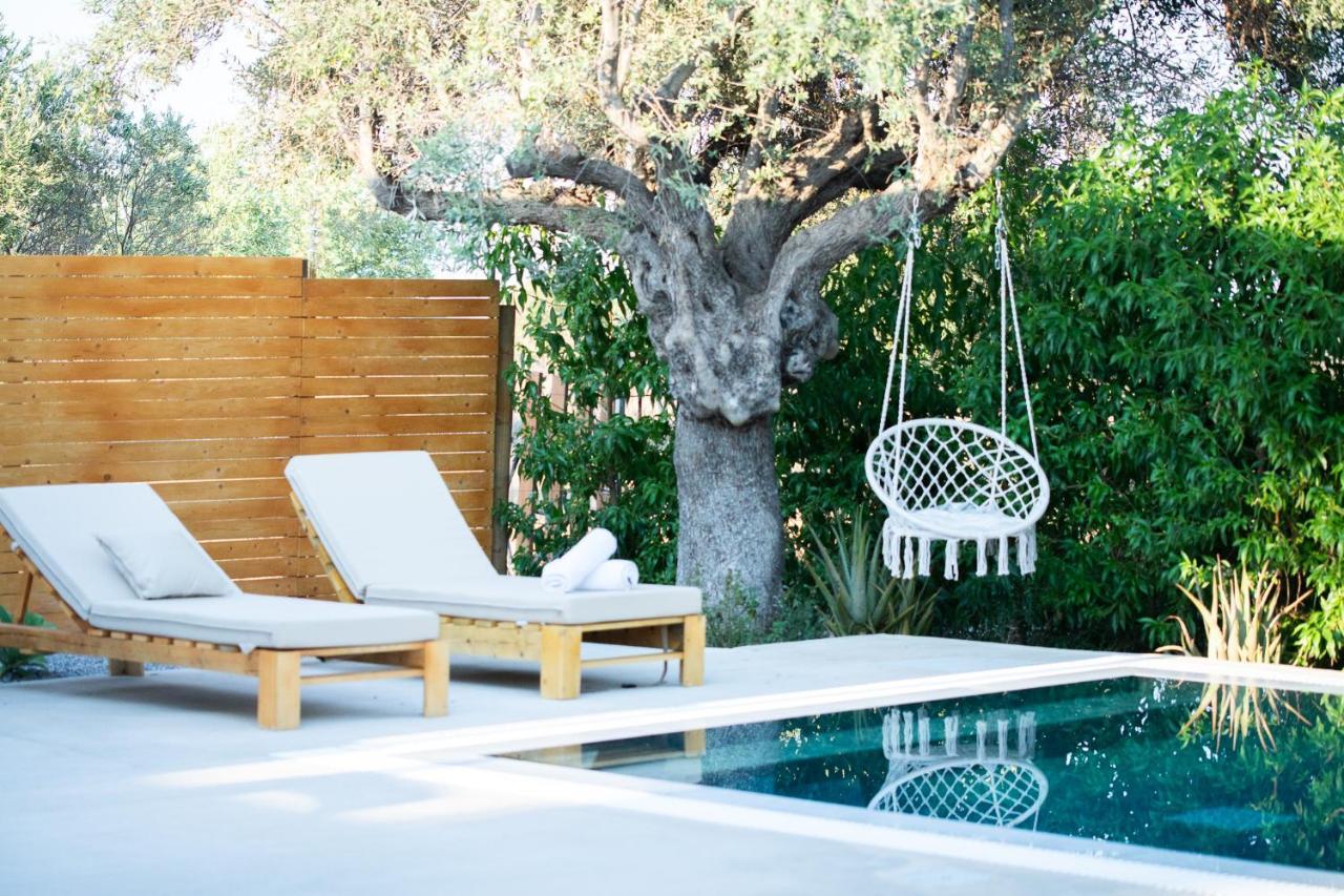 Elea Blu Pool & Garden