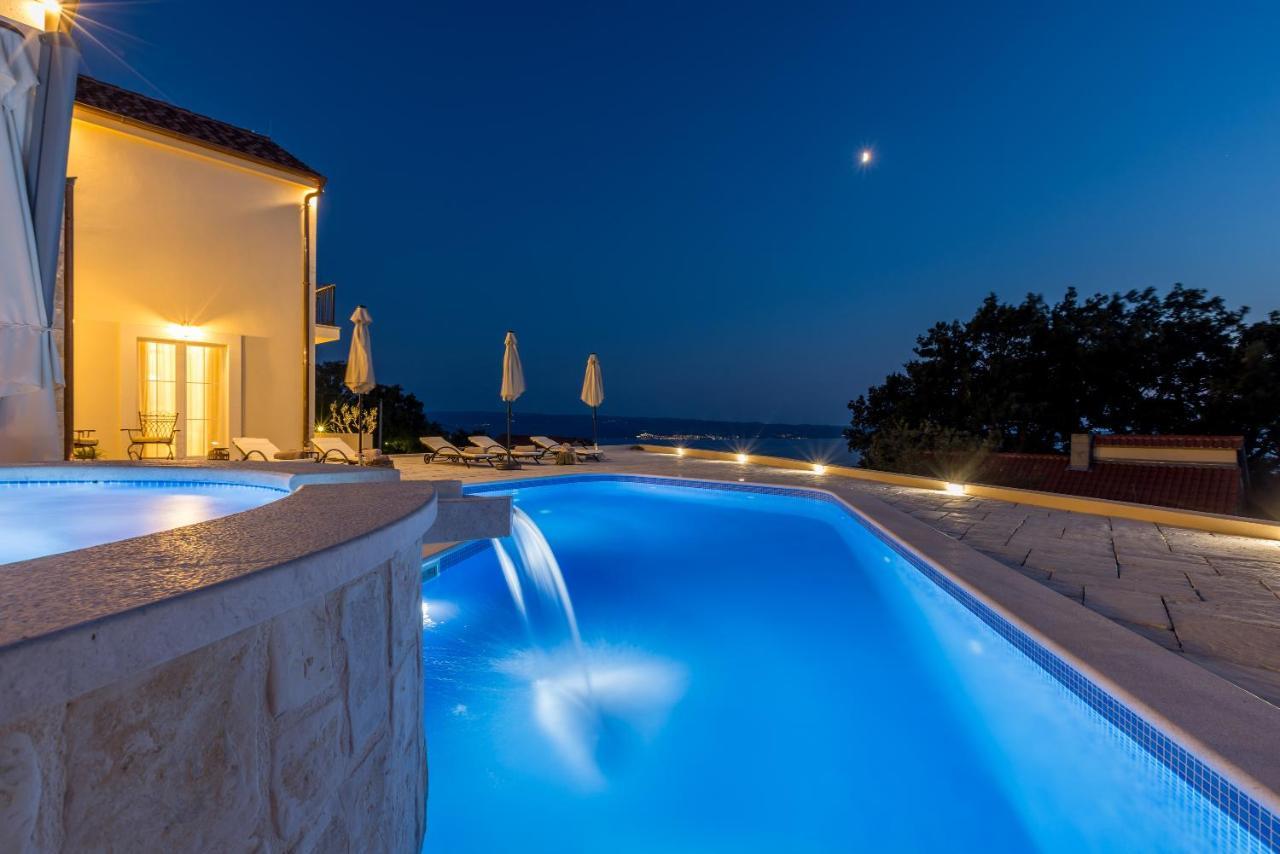 Villa La Residenza Heated Pool