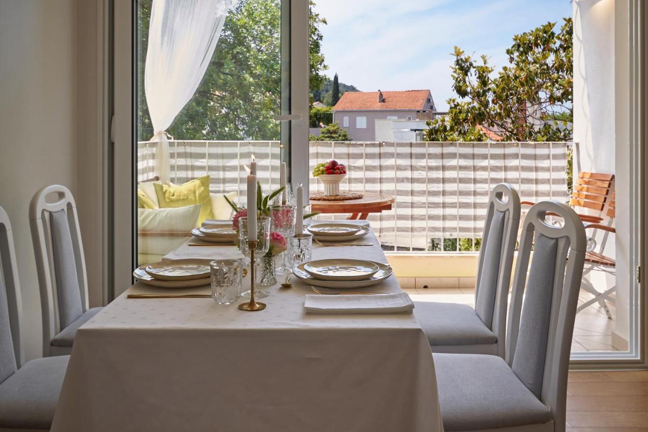 Johnny's Place With Free Parking & Balcony