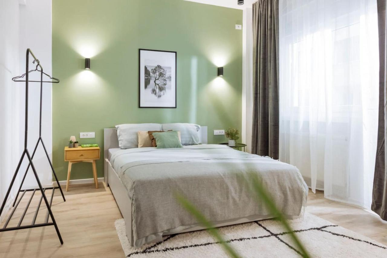 Halo Victoria Boulevard