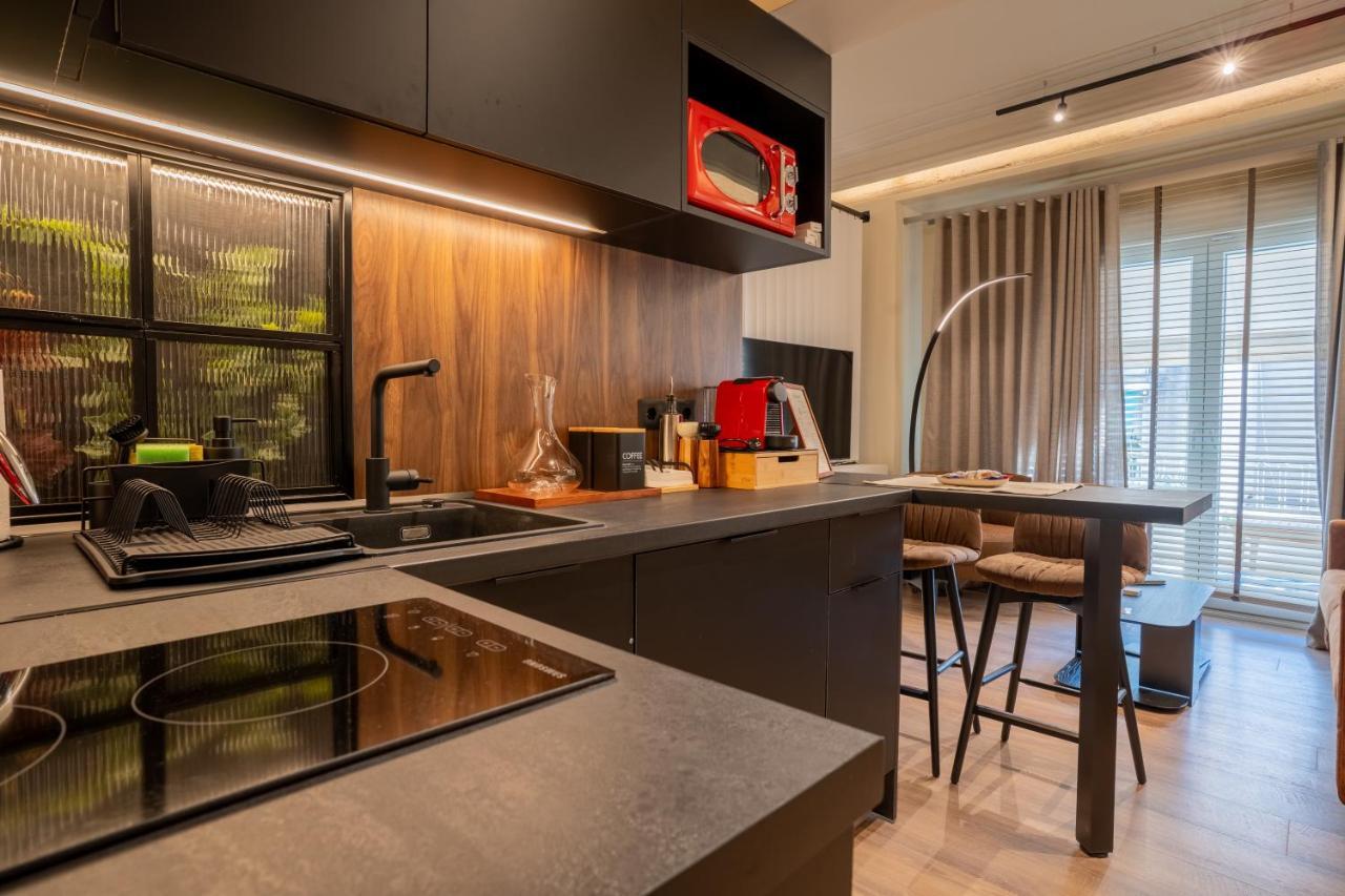 Mare Luxury Suites A