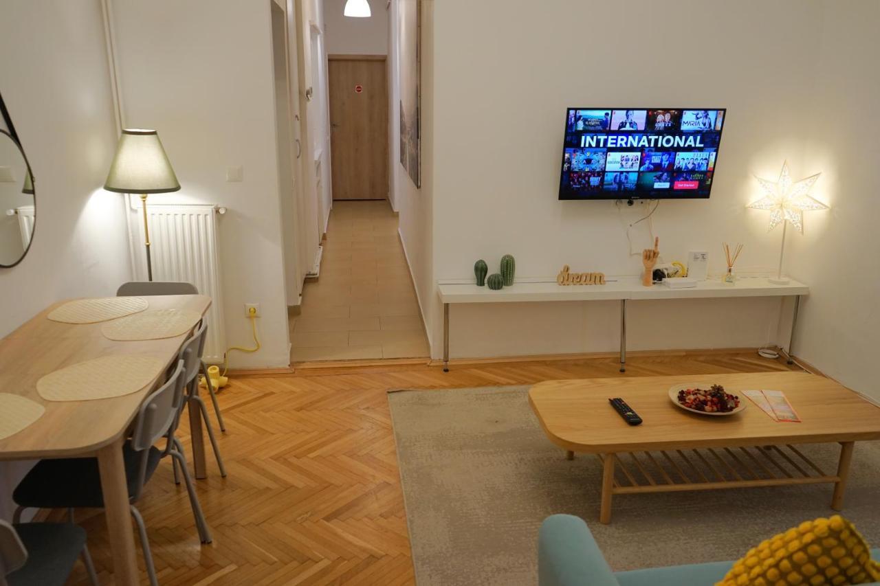 Spacious 3br 1,5bt With 2 Balconies