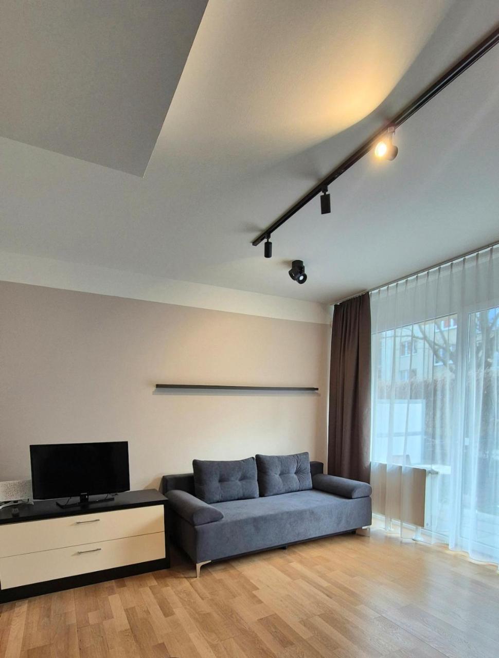 Apartment In Upscale District With Wellness Area