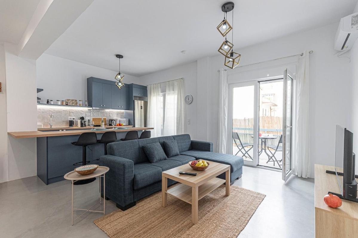 Athens Keramikos 2bdr Residence On Pedestrian Road