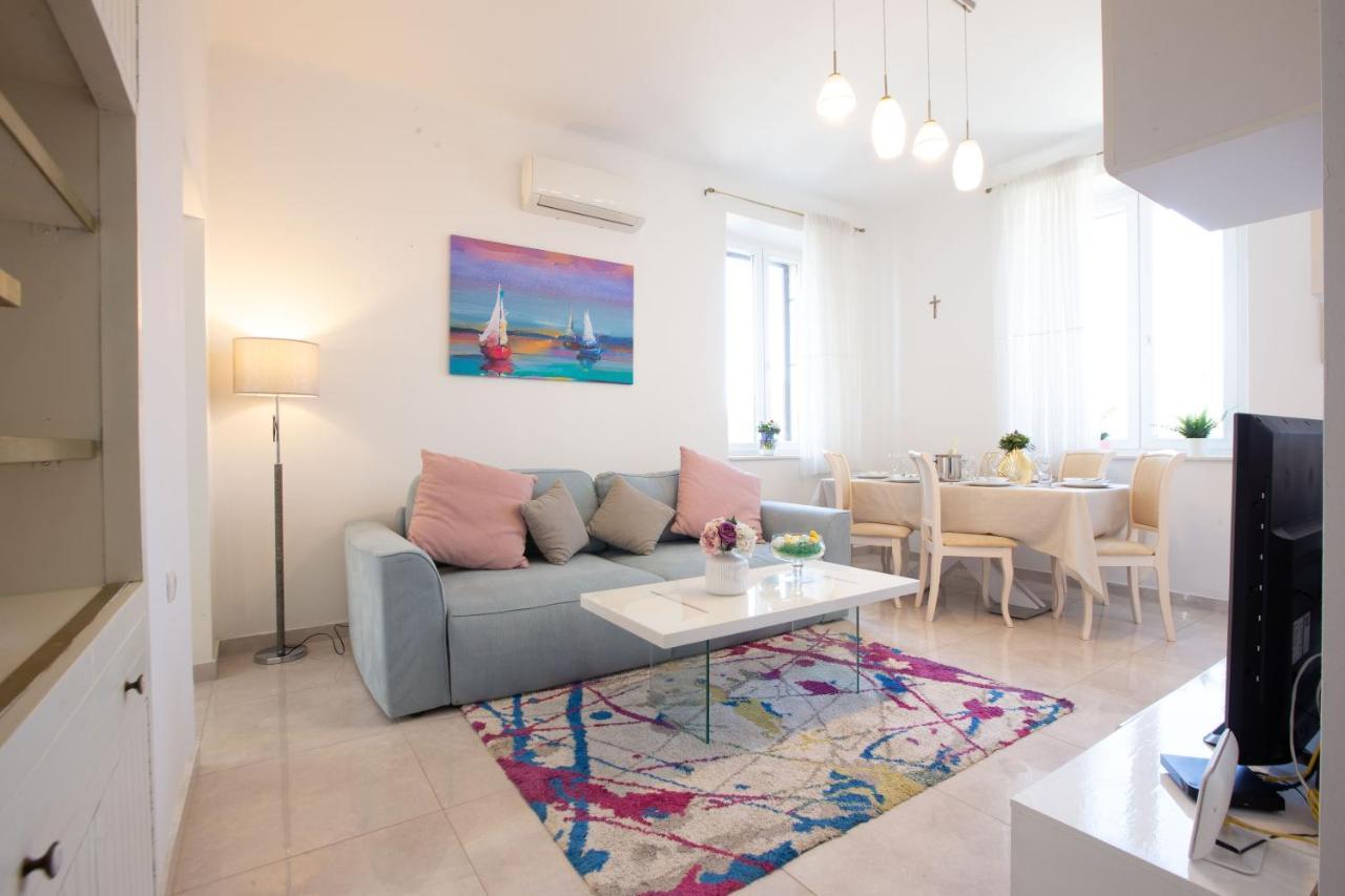 Ms 3br Apartment Near Kolovare Beach