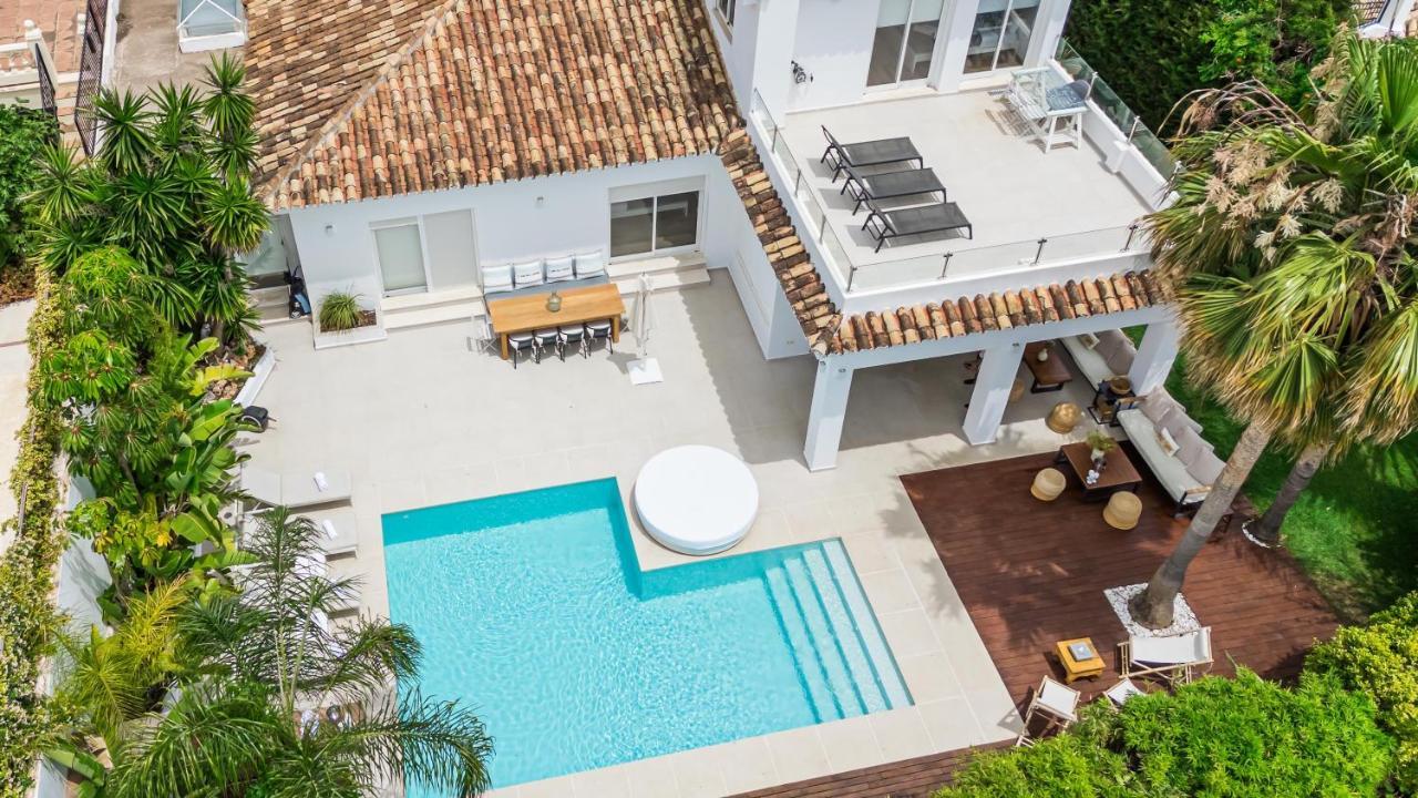 Villa In Puerto Banus