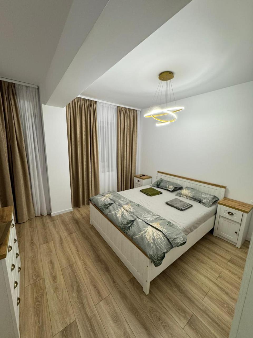 Coresi Apartment 72m2