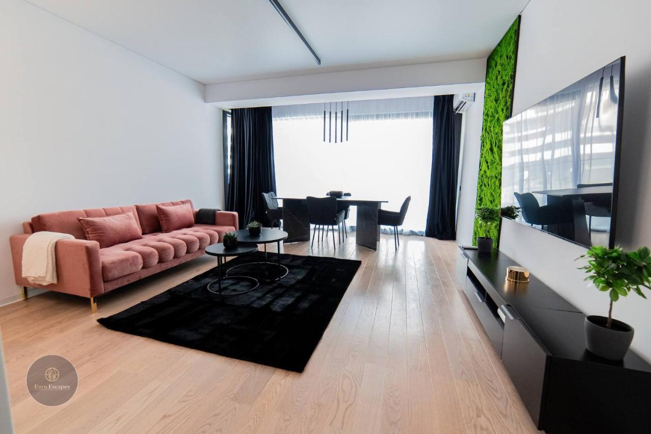 1-bedroom Apartment With Balcony Near Promenada Mall & Pipera Metro