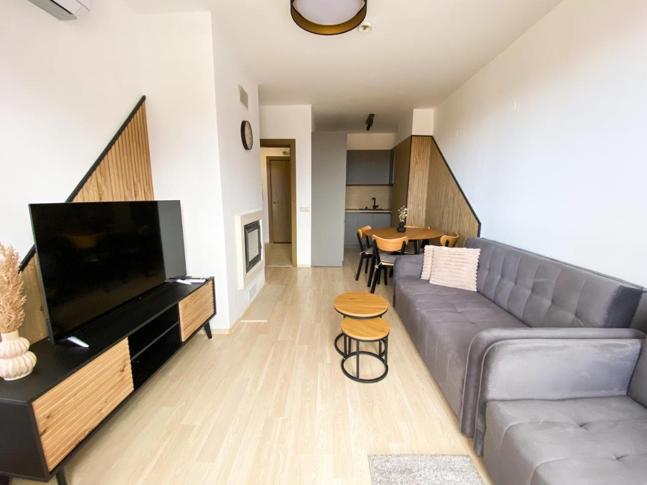 Eldora Deluxe Private Apartment