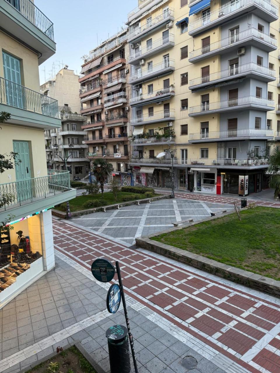 Ladadika Pearl Suite