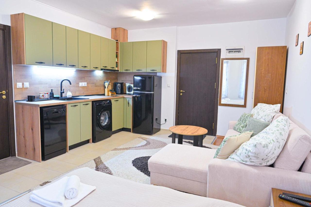 Apartment Breath Peaceful Stay Near Gondola Lift by Flat Manager