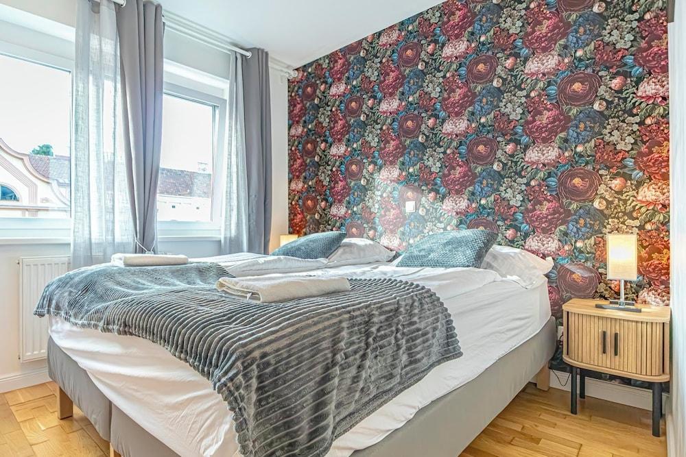 Modern 1br Living Room Apartment Vienna