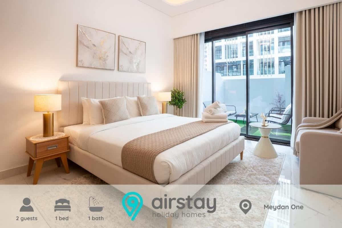 Airstay - Stylish Studio - Spacious Balcony - Monthly Offer Available!