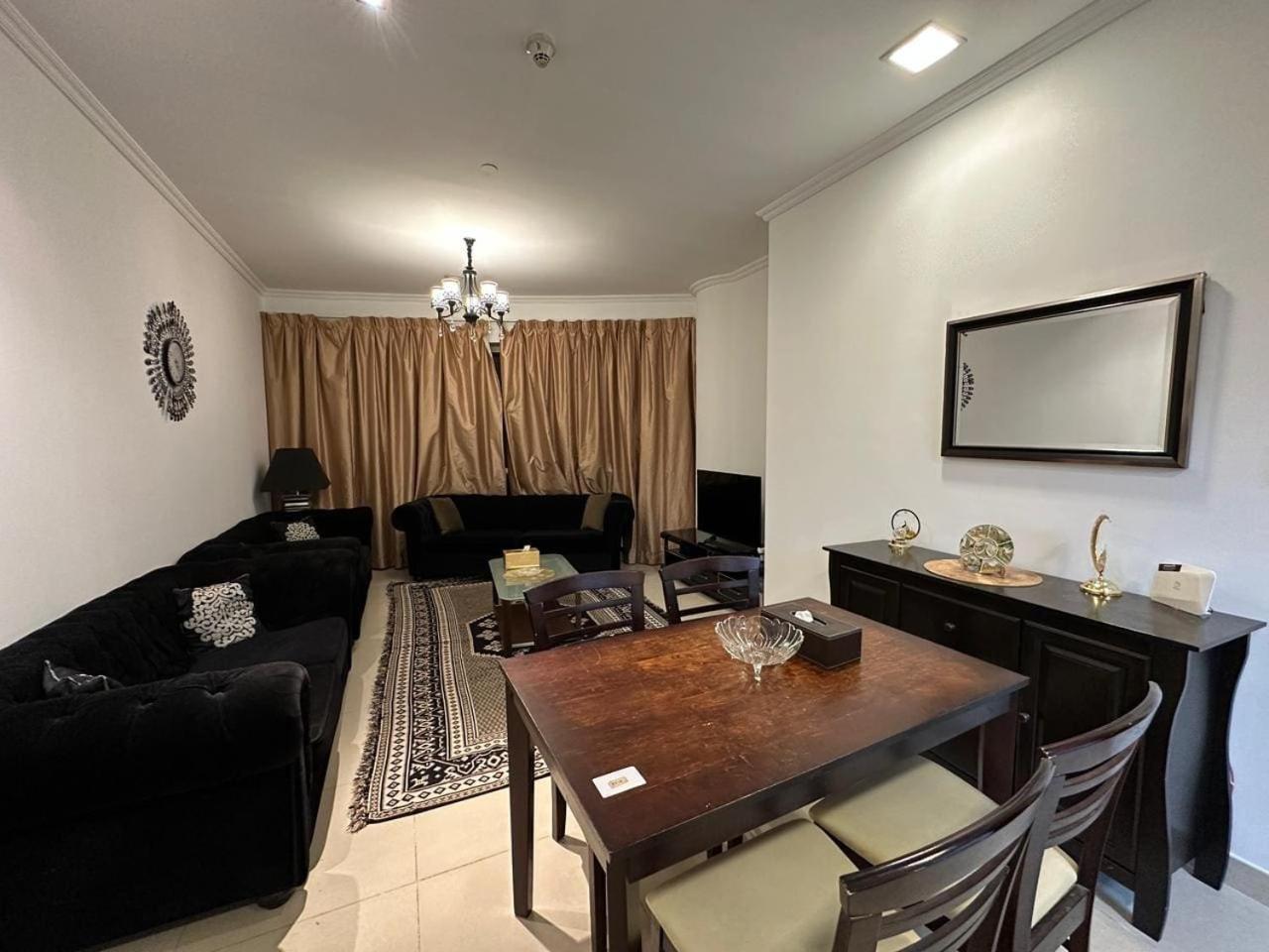 Cosy 1 Bed in Jlt