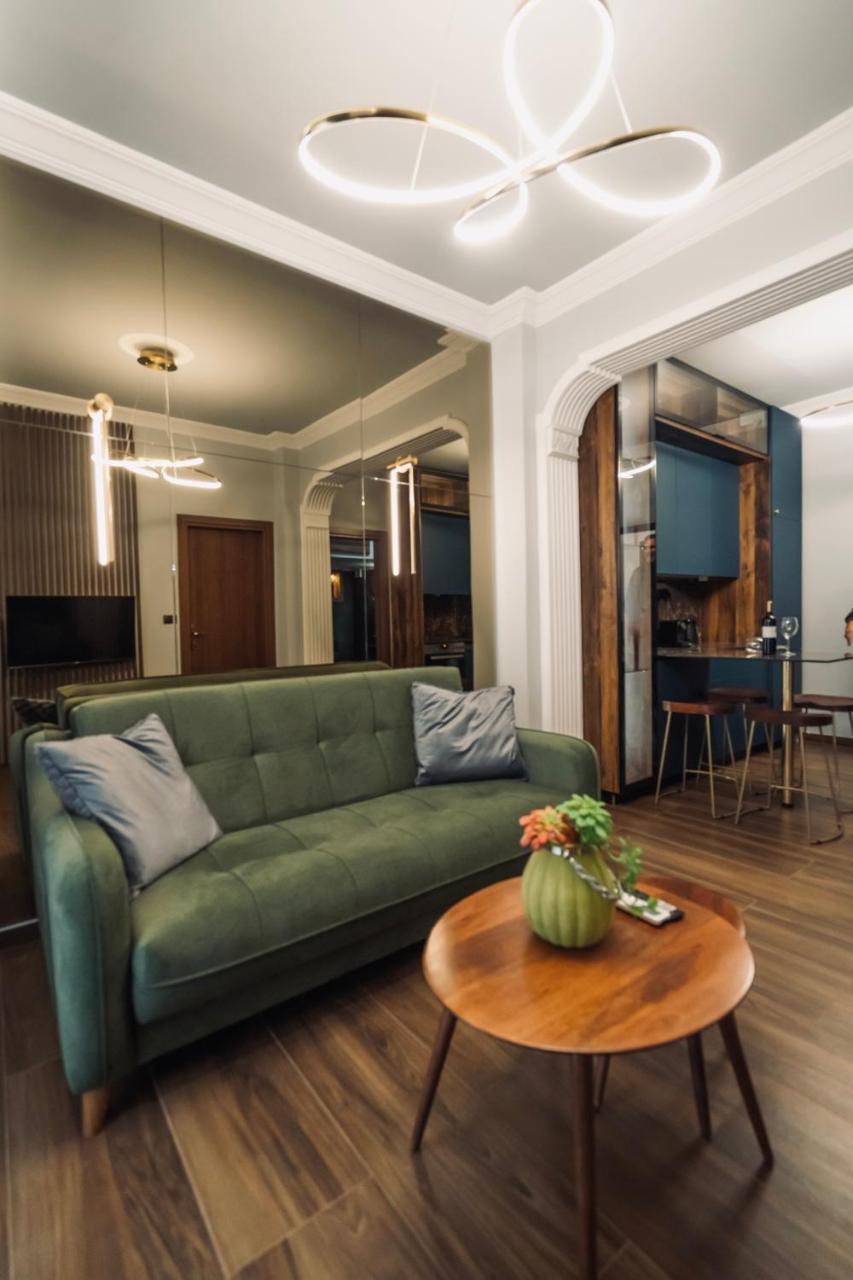 Individualliving 1 Excellent Central Location !!!