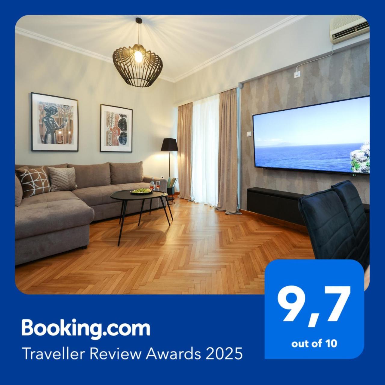 Prime Location Athens Exec 2bd Apt by Live & Travel