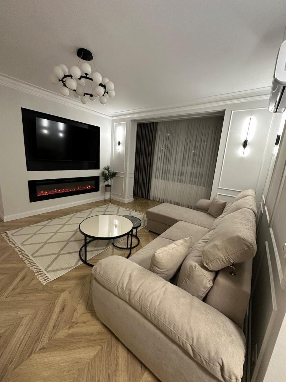 Central Apartment Luxury Suceava