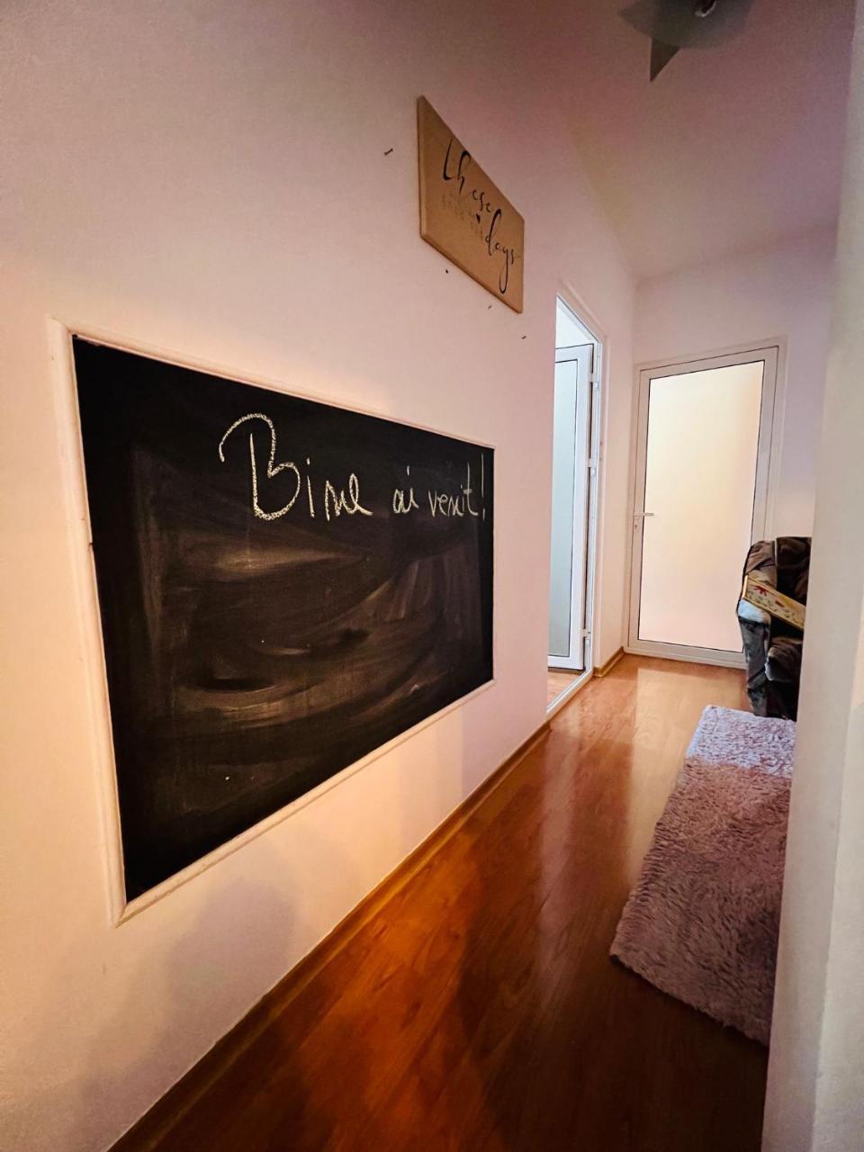 Mia's Apartment