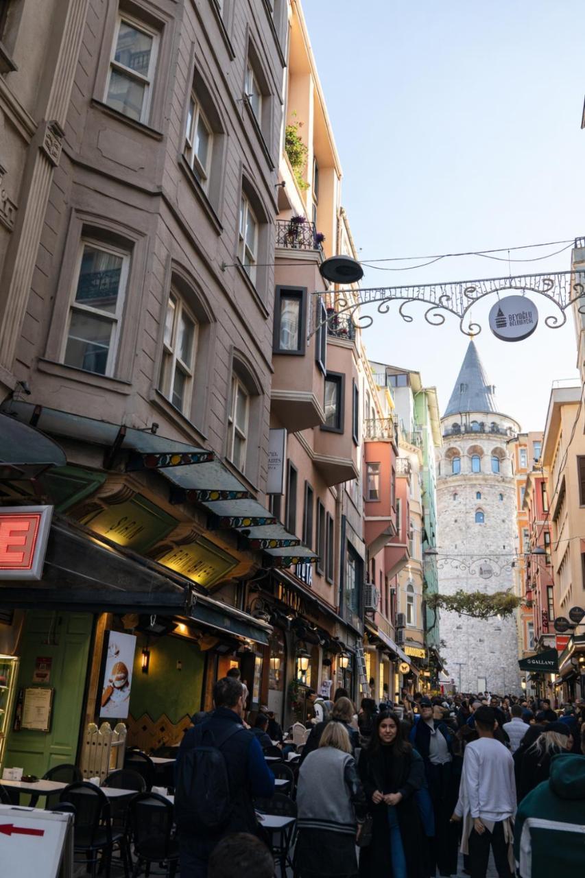 Galata Maison by Guest Teori