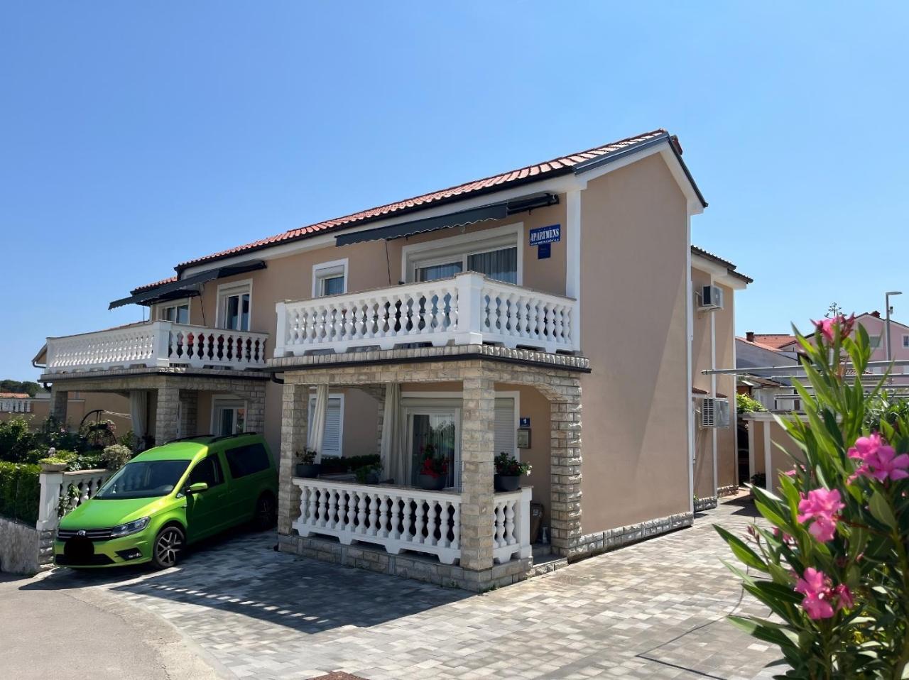 Apartments Ostojic