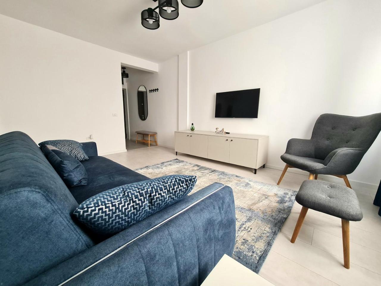 Dolphin Apartment Near Neversea Beach