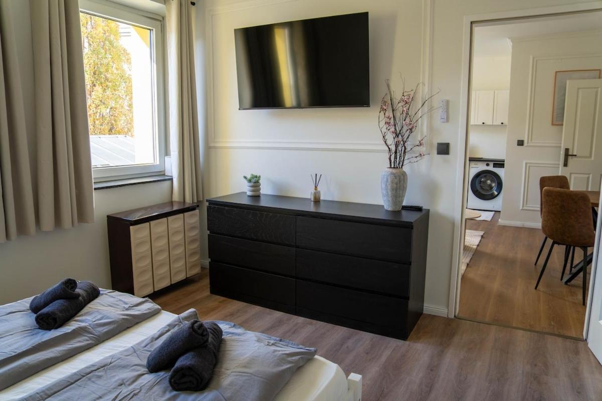 Family Apartment Schonbrunn I Modern & Zentral