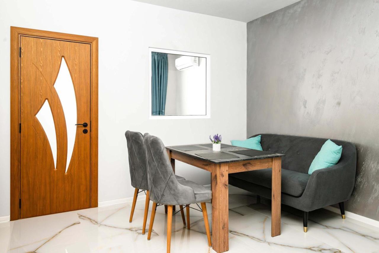 Stylish 1 Bedroom Apartment Quiet & Comfortable