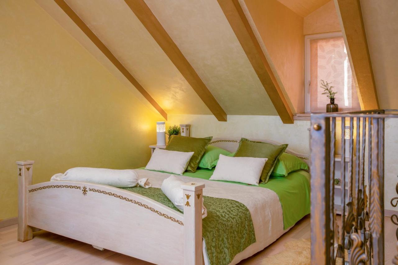 Royal Apartment Varos