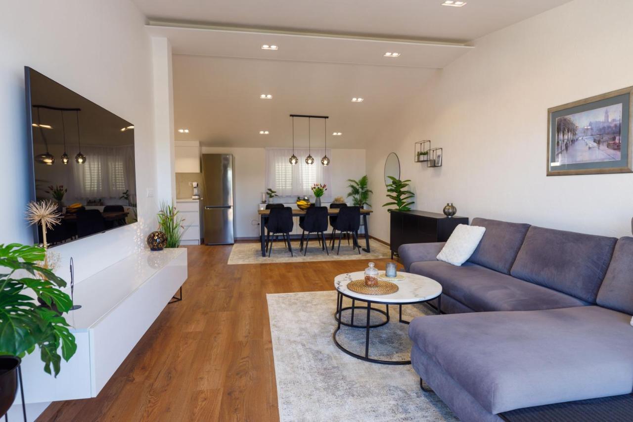 Blue Star Sea View Apartment In Town Centre