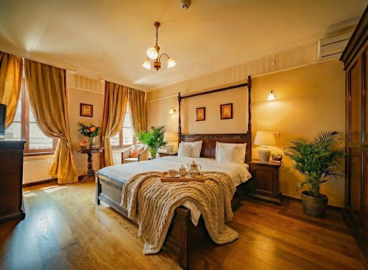 Joy City Stay Sophisticated Style Best Views