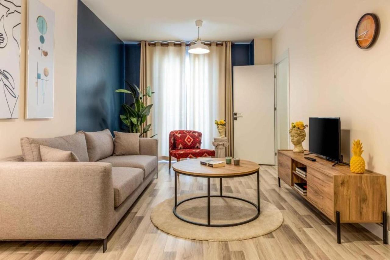 Taksim Square Apartment Sleeps 4 City Centre